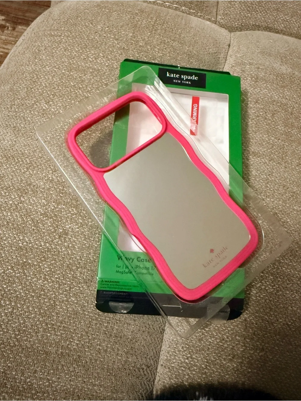 kate spade wavy bumper
